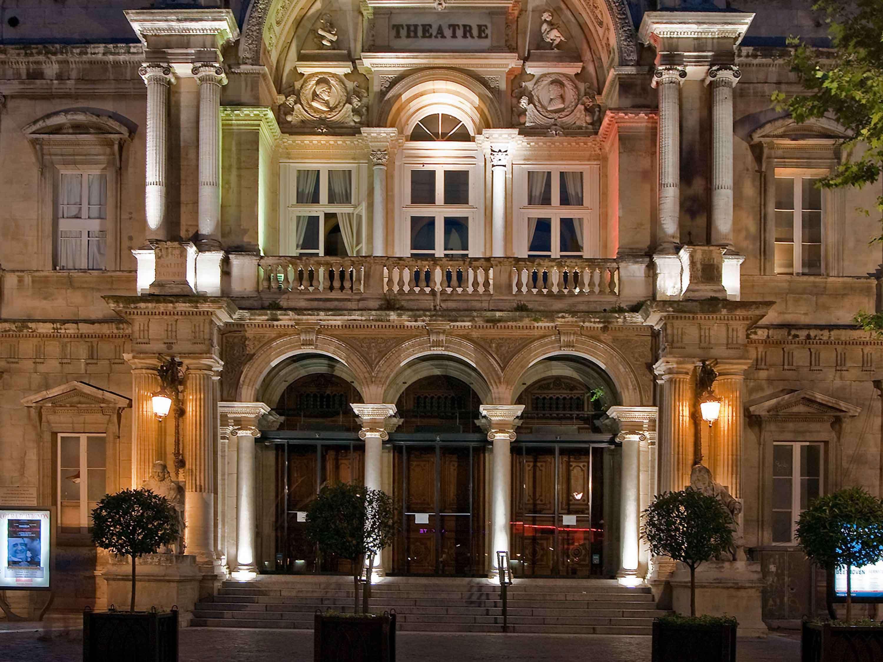 เมอร์เคียว อาวีญง ซองทร์ ปาแล เด ปัป โฮเทล Hotel ภายนอก รูปภาพ
