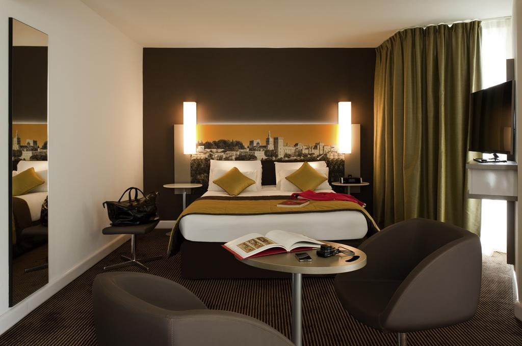 เมอร์เคียว อาวีญง ซองทร์ ปาแล เด ปัป โฮเทล Hotel ภายนอก รูปภาพ